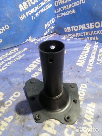 Крепление усилителя бампера Ford Mondeo 3 седан