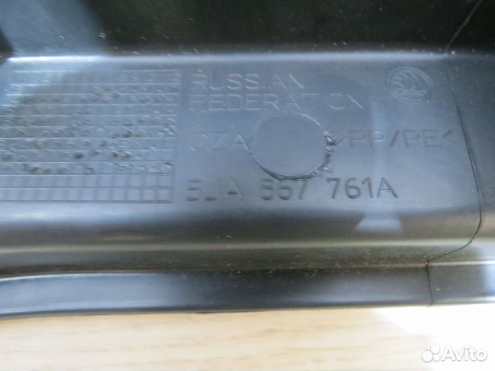 Обшивка багажника левая Volkswagen Polo