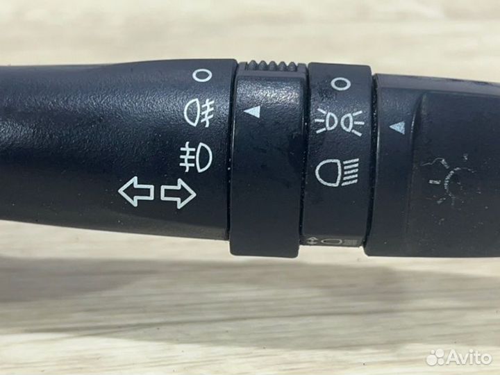 Переключатель поворотов Kia Ceed универсал G4FC