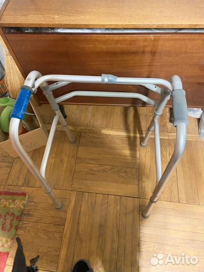 Ходунки и трости