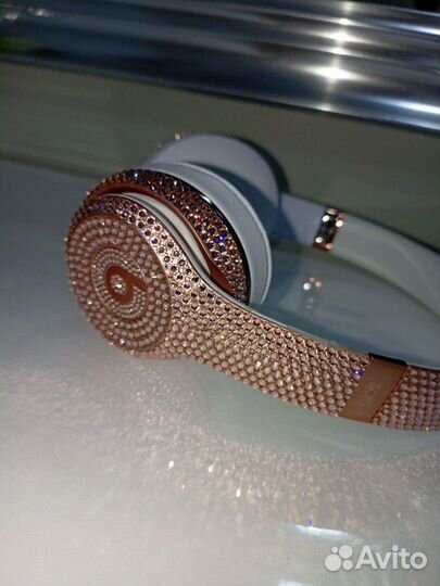 Беспроводные наушники Beats Solo 3 Swarovski