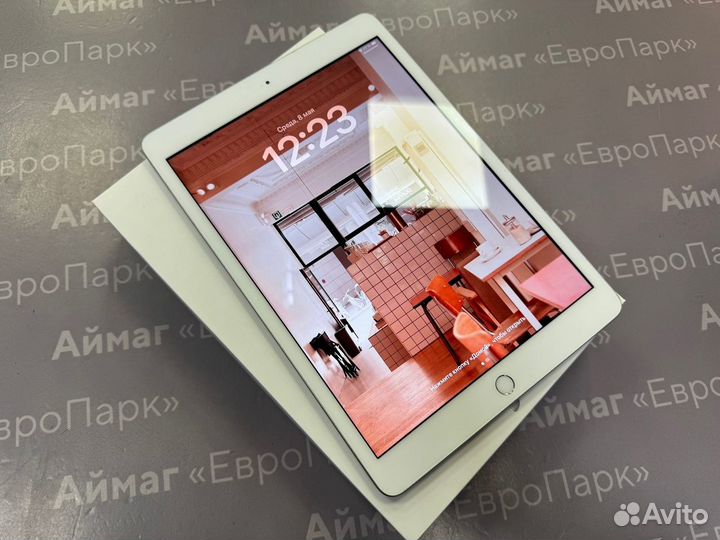 Apple iPad 2020 32Gb Wi-Fi Silver