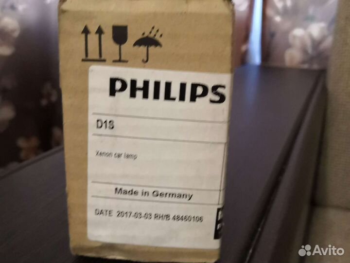 Ксеноновая лампа d1s philips 85415VIC1