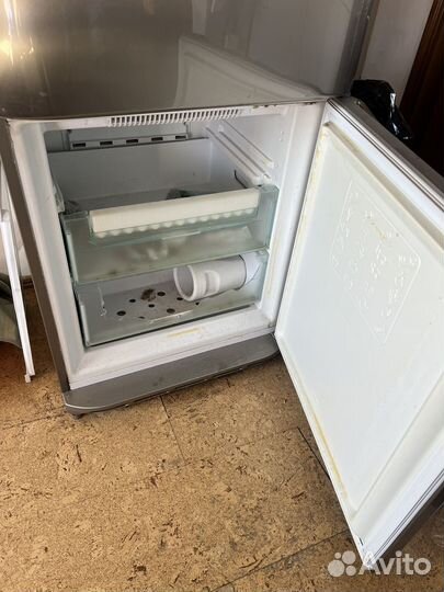 Холодильник на запчасти