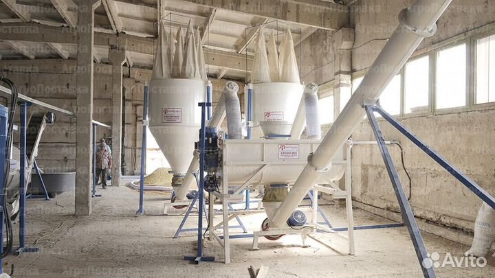 Смеситель для комбикорма горизонтальный сг-1,5