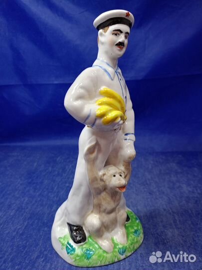 Фарфоровая статуэтка советского периода Матрос с о