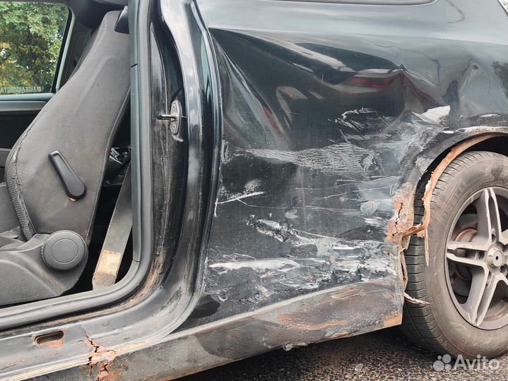 1K3809605C боковина кузова левое крыло