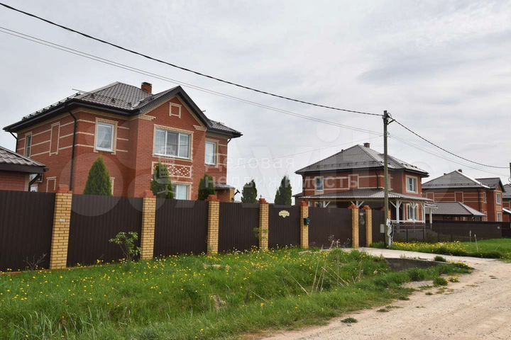 Коттедж 178,3 м² на участке 11,4 сот.