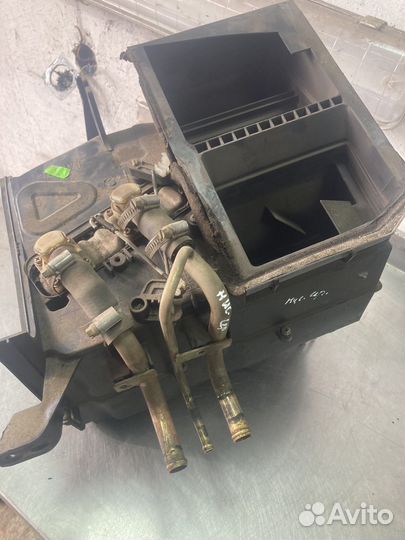 Радиатор печки Ниссан Серена с23