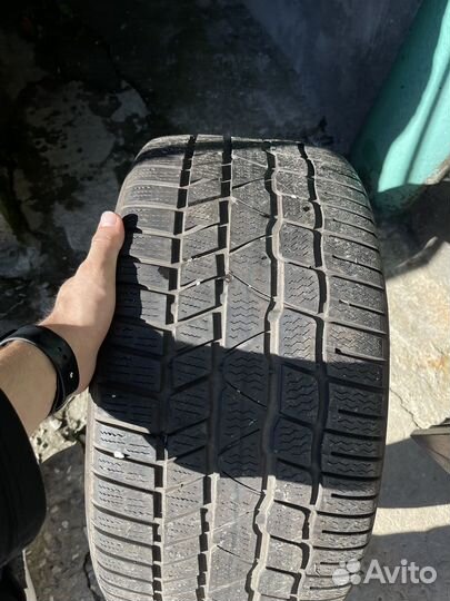 Continental ExtremeWinterContact 265/35 R18 и 265/35 R18 30