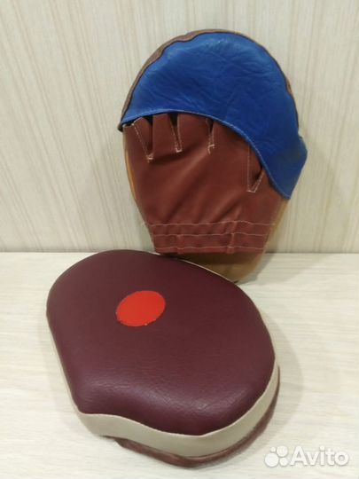 Боксерские перчатки и лапы