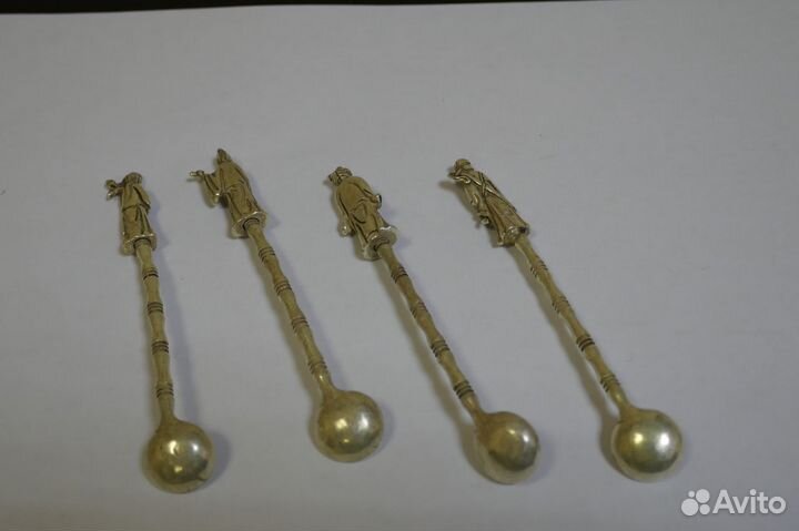 Винтаж. Тибетское серебро 4 ложечки, вес 70 г