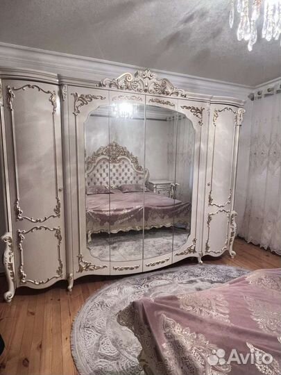 Продам спальный гарнитур