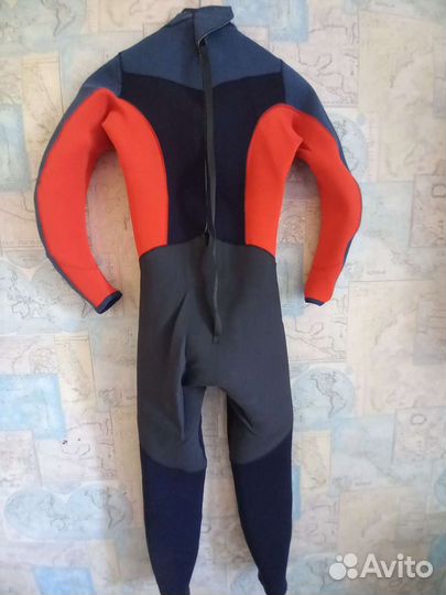 Гидрокостюм мокрого типа на подростка