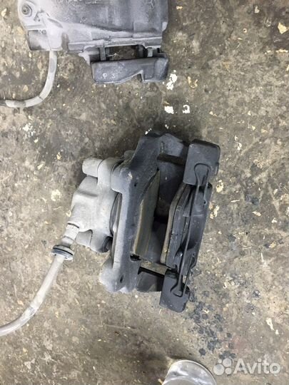 Супорта передние w 210