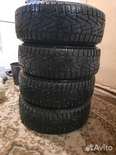 Pirelli Winter Ice Zero 185/60 R14 82T