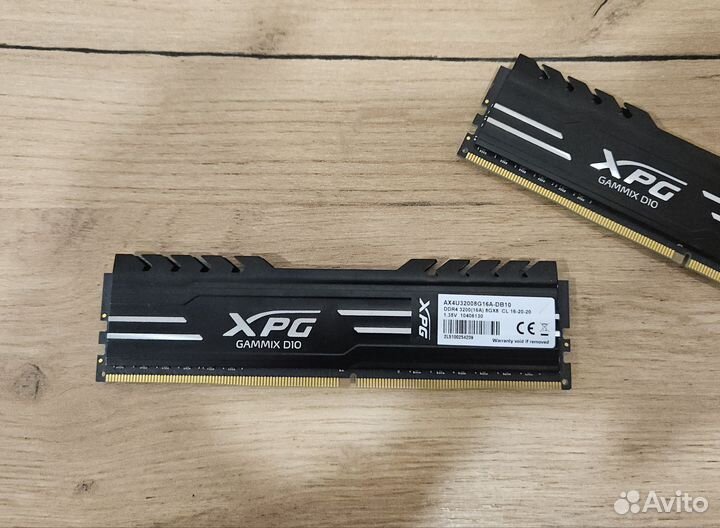 Оперативная память Adata XPG Gammix D10 DDR4 16Gb