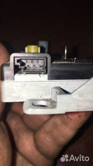 Усилитель антенны Audi A5 8T 2009 8T0035225AA