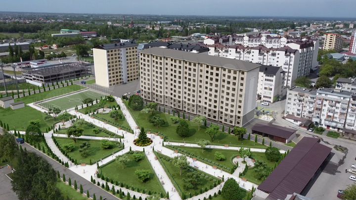 3-к. квартира, 122,5 м², 1/10 эт.