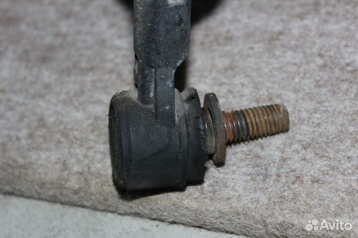 Передний стабилизатор на Chevrolet TrailBlazer 1