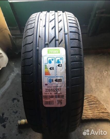 Nokian Tyres Hakka Black 235/55 R17 103Y