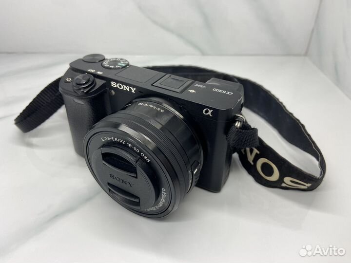 Sony A6300 + 16-50mm