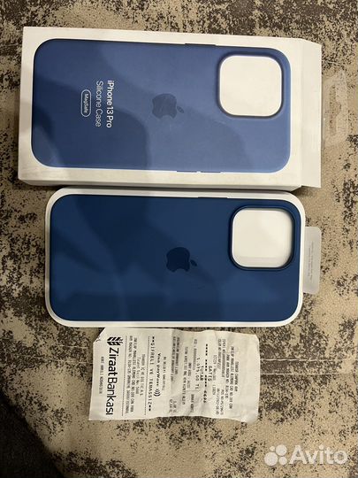 Чехол на iPhone 13pro новый
