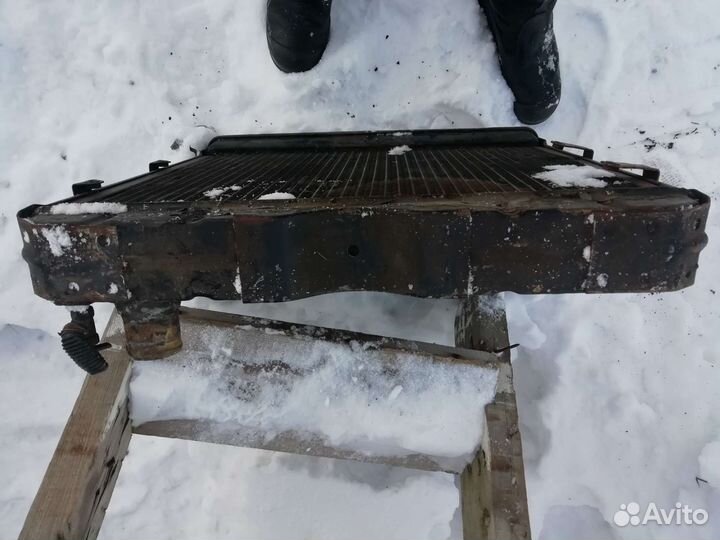 Продаю радиатор газ 63