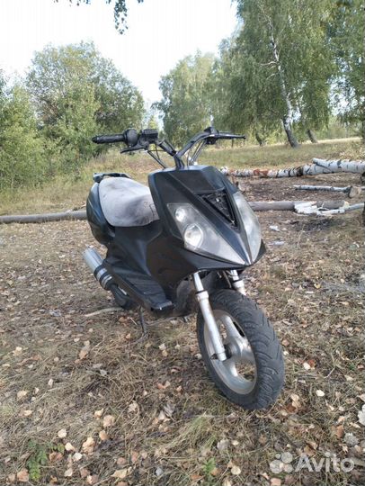 Скутер Stilet Patron 50z