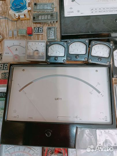 Ампер вольтметр и измерительная головка 1 шт