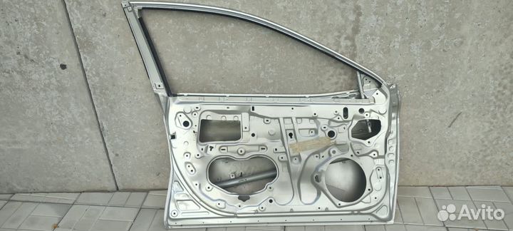 Toyota camry 70 двери передние левые