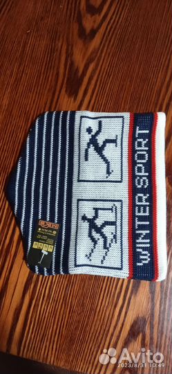 Мужская шапка петушок