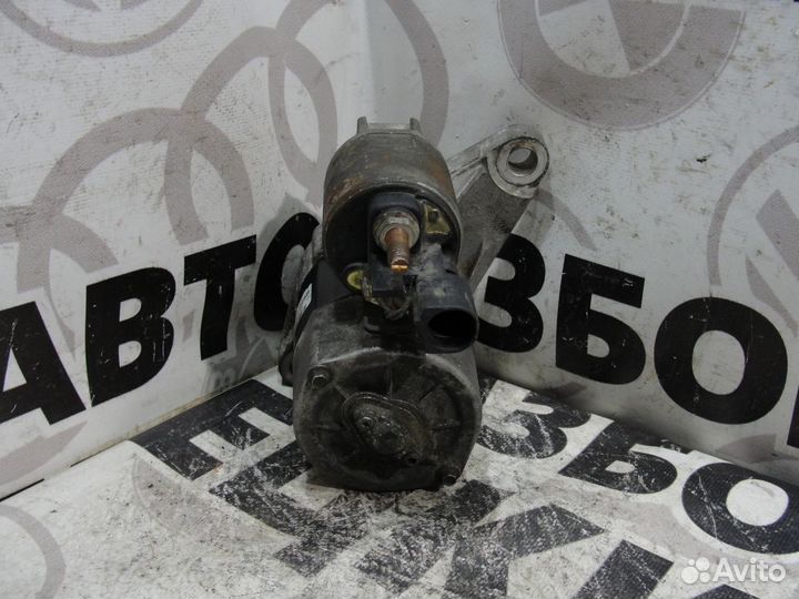 Стартер Volkswagen Golf Mk5