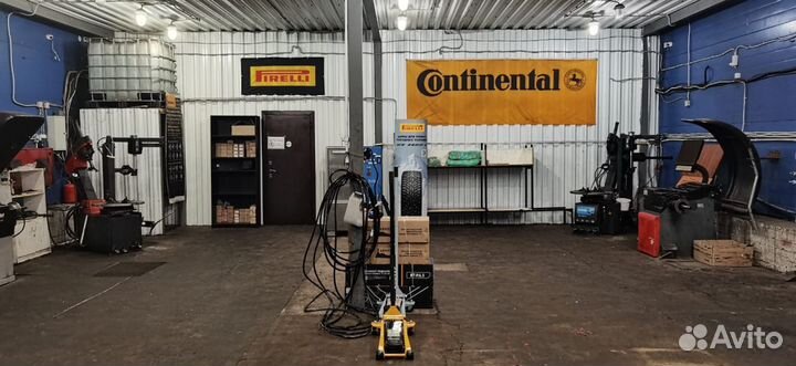 Zmax Winternova Stud II 275/40 R21 107T