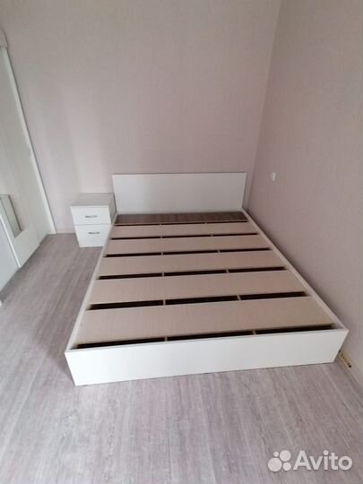 Кровать с матрасом двухспальная