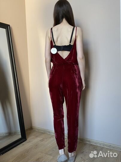 Новый комбинезон Tularosa размер Xs