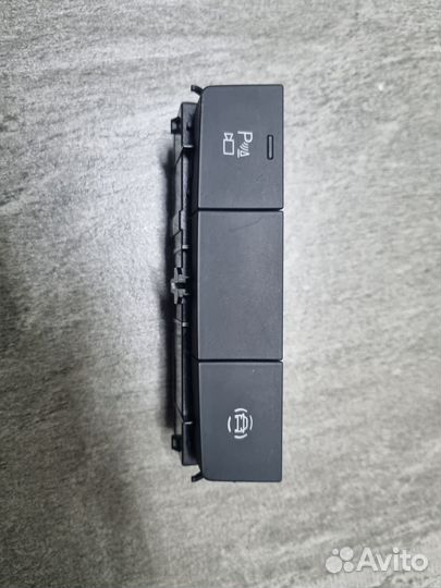 Кнопка салона Audi Q7 4M 4N0959673 ; 4N0959673B ;