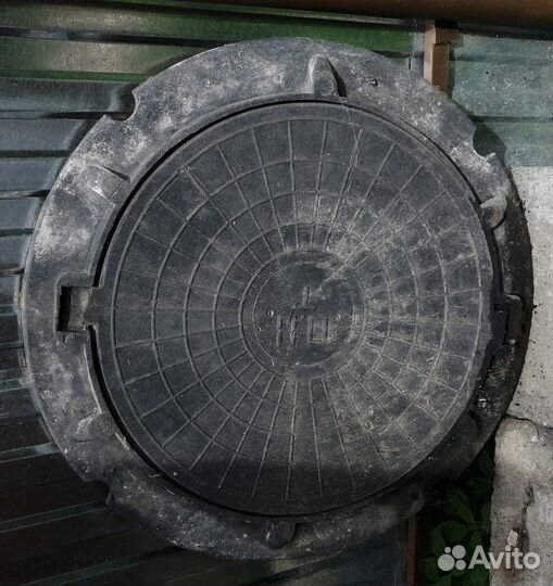 Люк колодезный