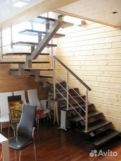 Лестница на второй этаж