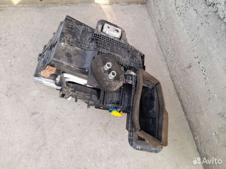 Корпус печки Nissan Note