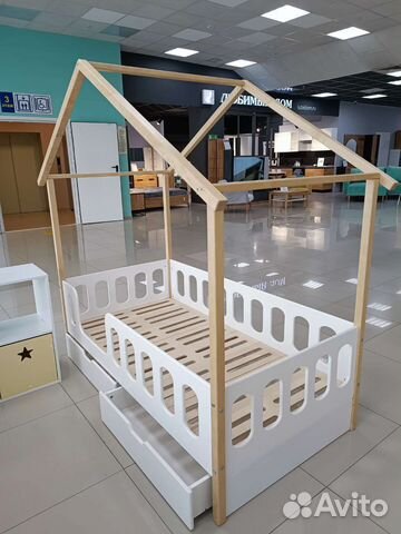 Детская мебель кровать матрас стол стеллаж стул