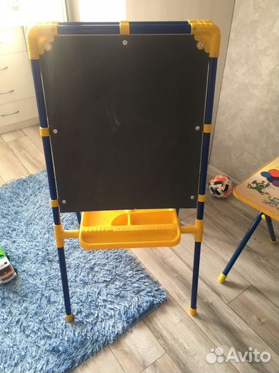 Столик детский, доска для рисования