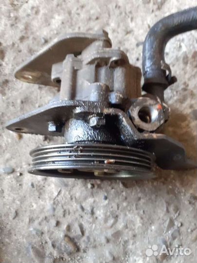 Насос гура Lifan Breez