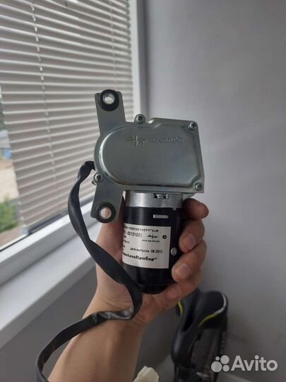 Моторедуктор стеклоочистителя