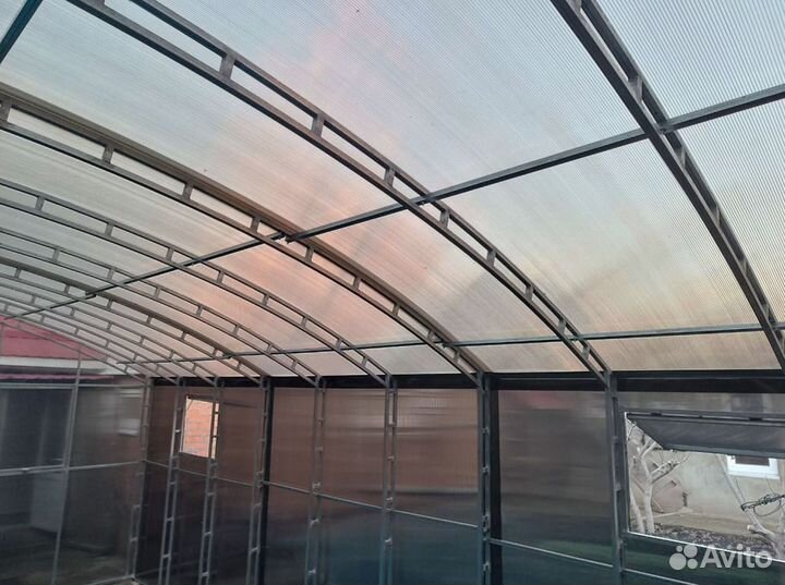 Дачная теплица