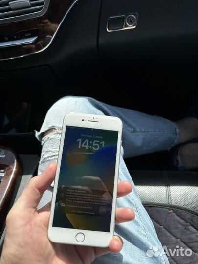 iPhone 8 Plus, 64 ГБ