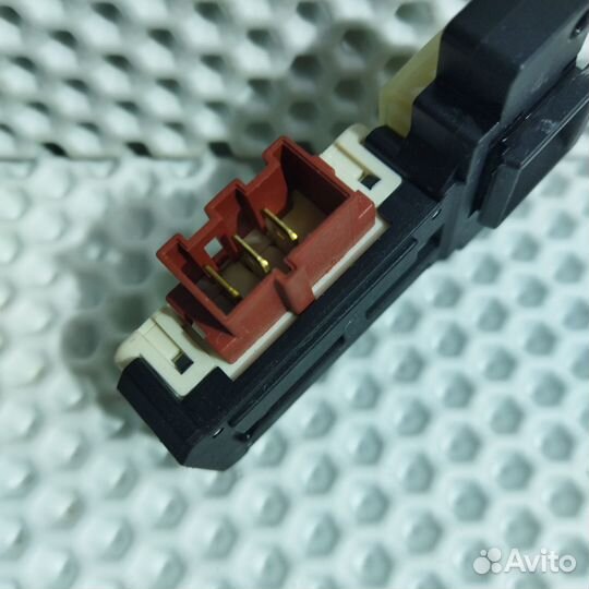 2847740500 убл Замок стиральной машины Beko