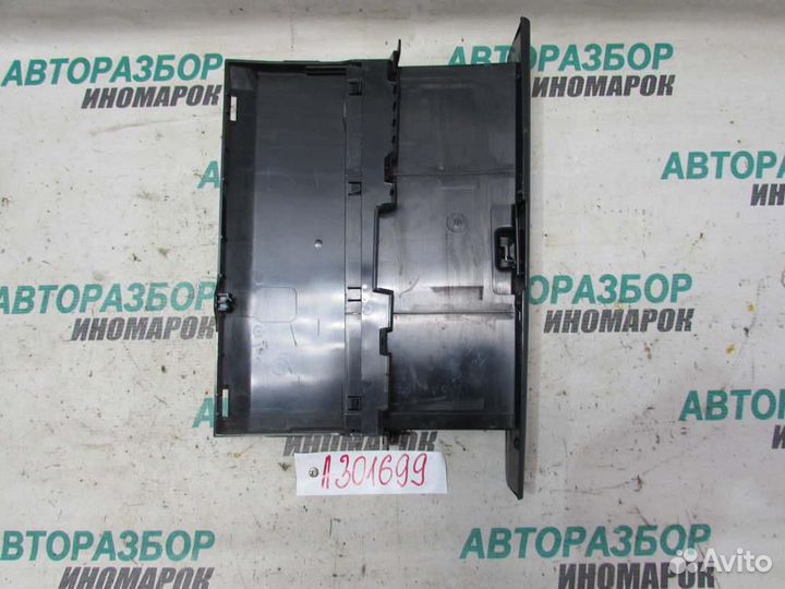 Ящик передней консоли для Mazda BT-50 2006-2012г