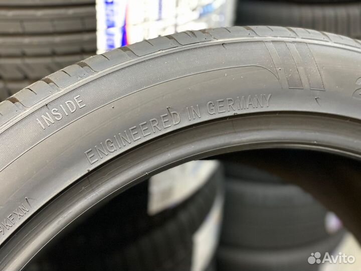 Kinforest KF550-UHP 285/40 R22 и 325/35 R22 110Y