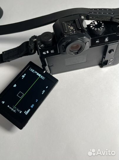 Беззеркальный фотоаппарат Fujifilm X-S10 Body